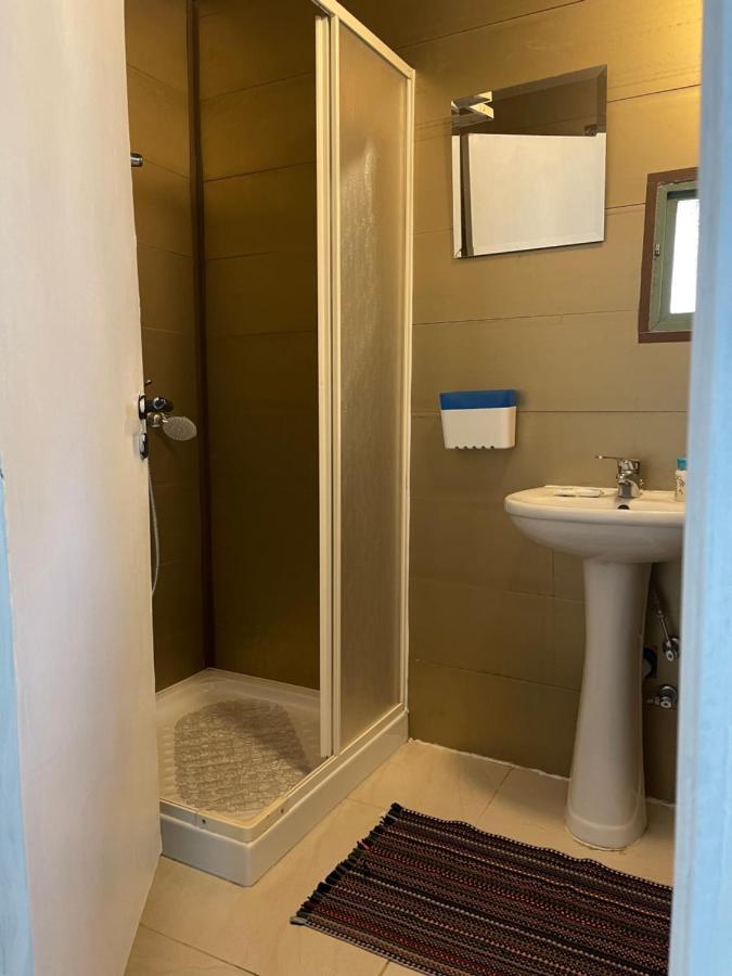 Cornaro Fine Arts Center Apartment Limassol Ngoại thất bức ảnh